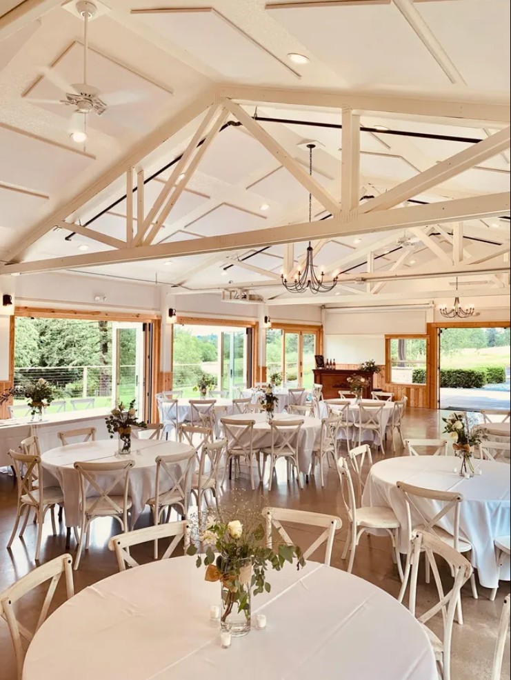Aurora Vineyards wedding venue in Aurora Oregon with vineyard and mountain views,
