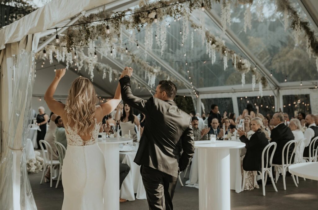 The Griffin House wedding venue in Hood River Oregon — cliffside estate with panoramic Columbia River Gorge views and sweeping lawns.