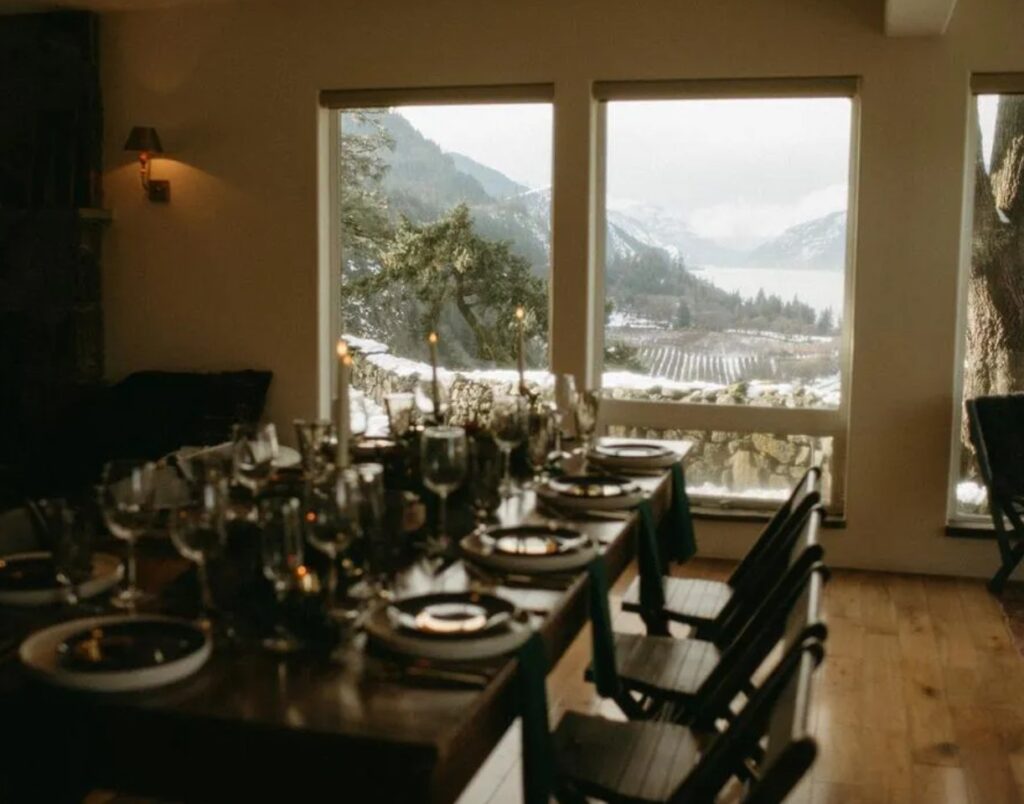 The Griffin House wedding venue in Hood River Oregon — cliffside estate with panoramic Columbia River Gorge views and sweeping lawns.