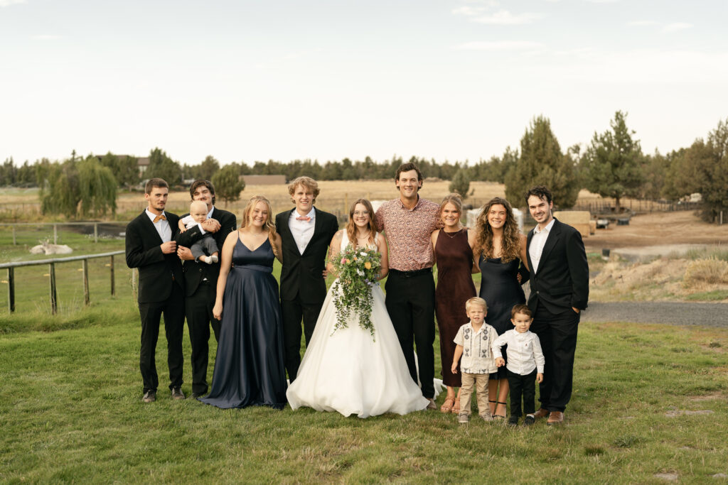 bend oregon group wedding photos