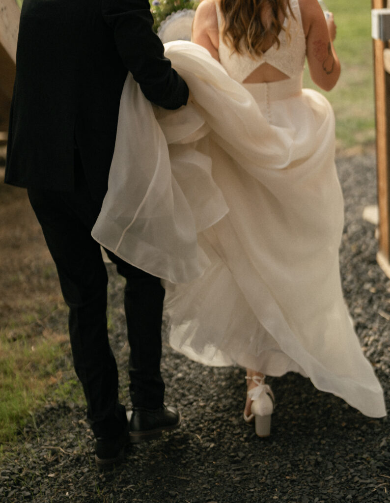 wedding reception first dance bend oregon wedding photography