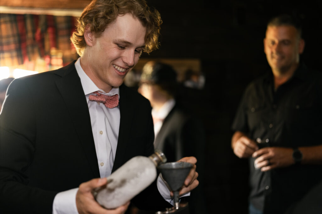 groomsmen group photo ideas bend oregon wedding photography whiskey pour