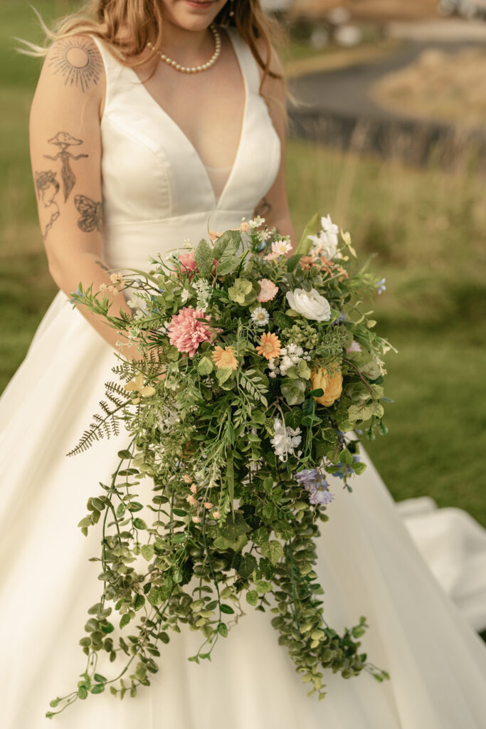 bend oregon group wedding photos